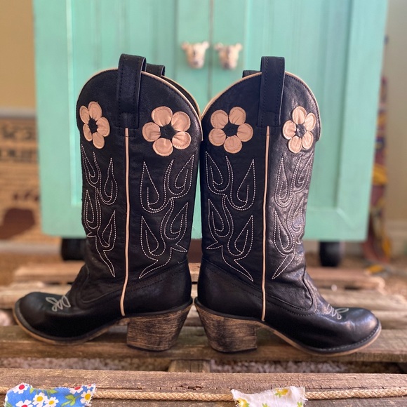 Jeffrey Campbell Ponderosa acme boot daisy - Picture 3 of 6